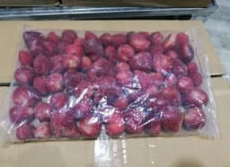 [Extra Natural] IQF Frozen Strawberry 1kg/pack (sold per pack) - image 2