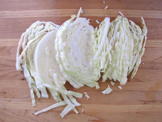 Round Cabbage Sliced - 2mm (sold per kg)