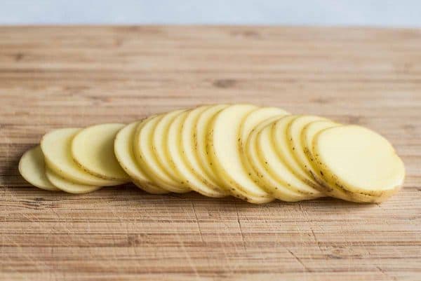 Russet Potato Sliced - 2mm (sold per kg)