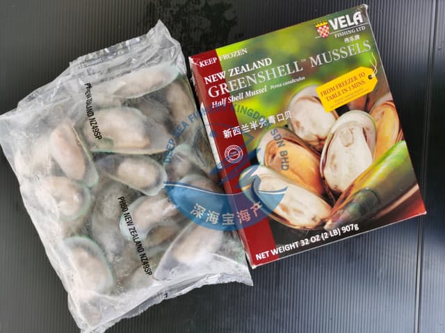 NZ Half Shell Green Mussel 907g per Pack (Sold per Pack)