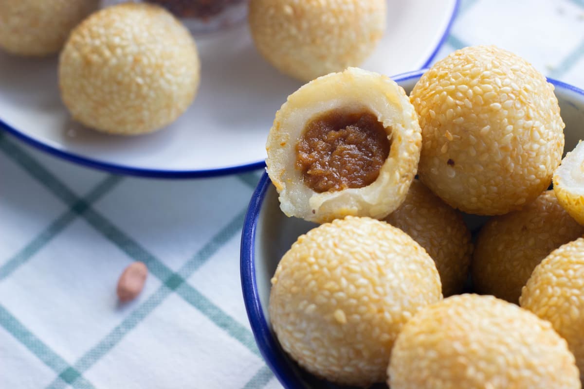 Sesame Ball (Peanut) 15pcs (sold per pack) 花生芝麻球 Bebola bijan