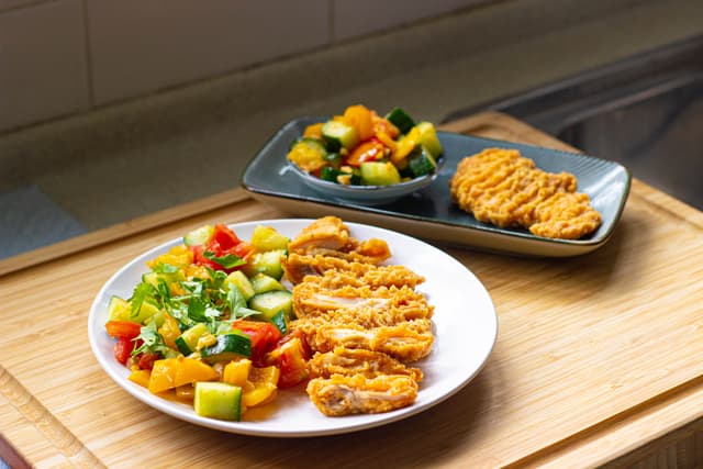 Spicy Crispy Chicken Katsu (10pcs x 1pack) (sold per pack) 香辣酥炸鸡排 Katsu Ayam Crispy Pedas