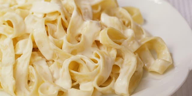 Santa Lucia Fettuccine 500g/pack (sold per pack)