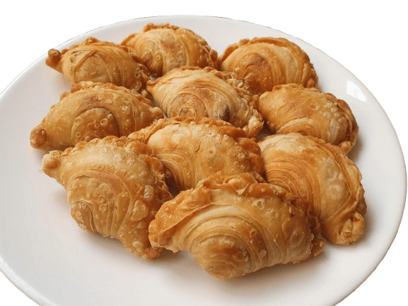 Chicken Curry Puff Berpusing 10pcs (sold per pack) 咖喱鸡 Karipap Ayam Berpusing