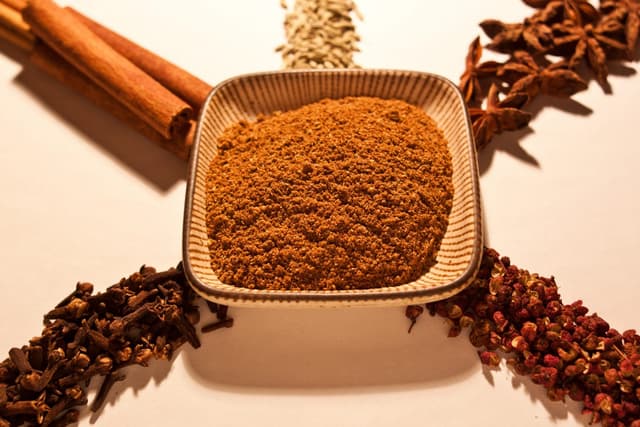 Suan Thai - Chinese Five Spice 500gm/pack (sold per pack)