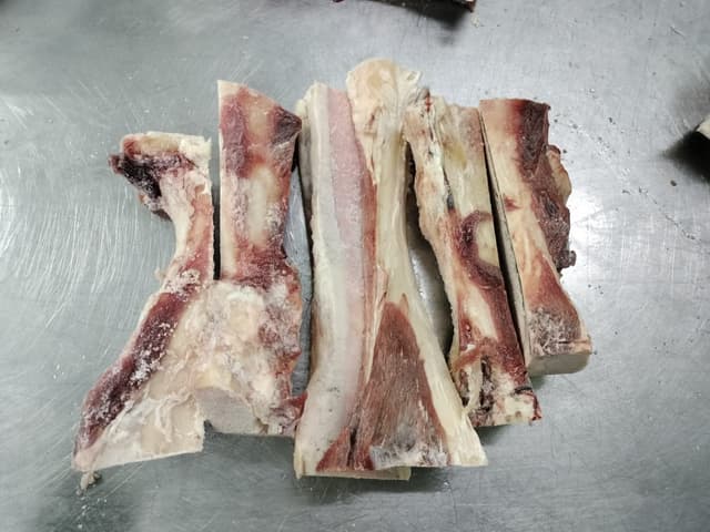 Frozen Aust Beef Marrow Bones Cut (±2kg)